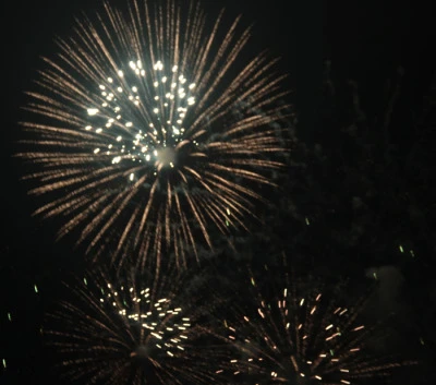 Took some pictures of the fireworks at the Rose Bowl in Pasadena.